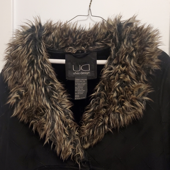 Black coat with faux fur collar size M - Picture 4 of 8